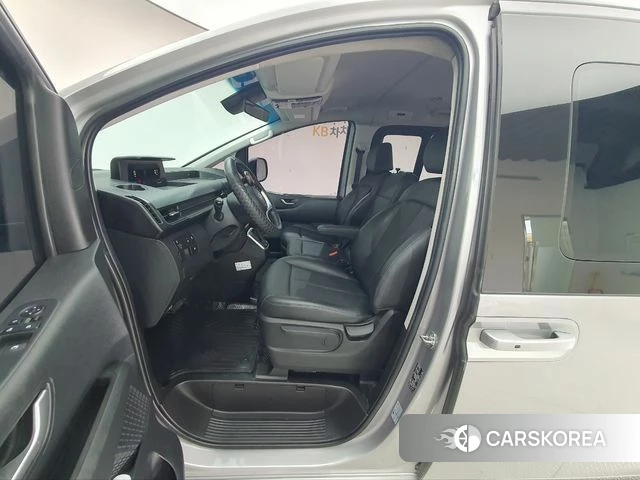 Hyundai Staria 2023 Серебристо-серый из Кореи, фото 4
