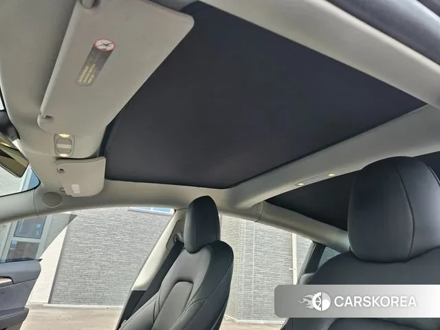 Tesla Model 3 2022 Серый из Кореи, фото 4