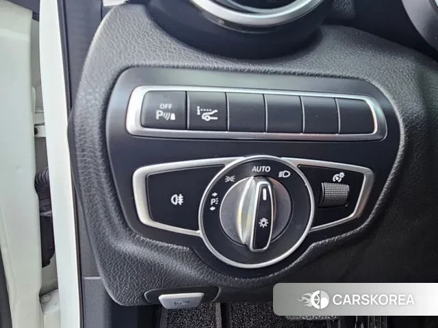 Mercedes-Benz C-Class W205 2018 Белый из Кореи, фото 4