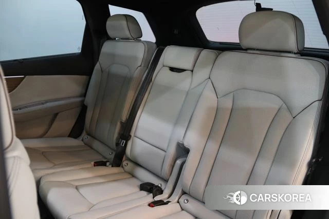 Audi Q7 (4M) 2024 Черный из Кореи, фото 4