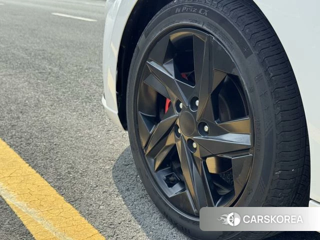 Hyundai Elantra 2022 Белый из Китая, фото 4