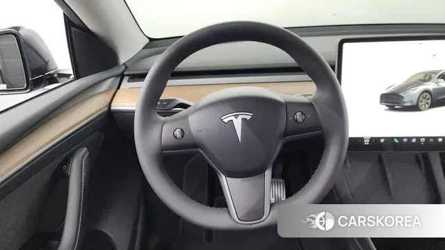 Tesla Model Y 2024 Серый из Кореи, фото 4