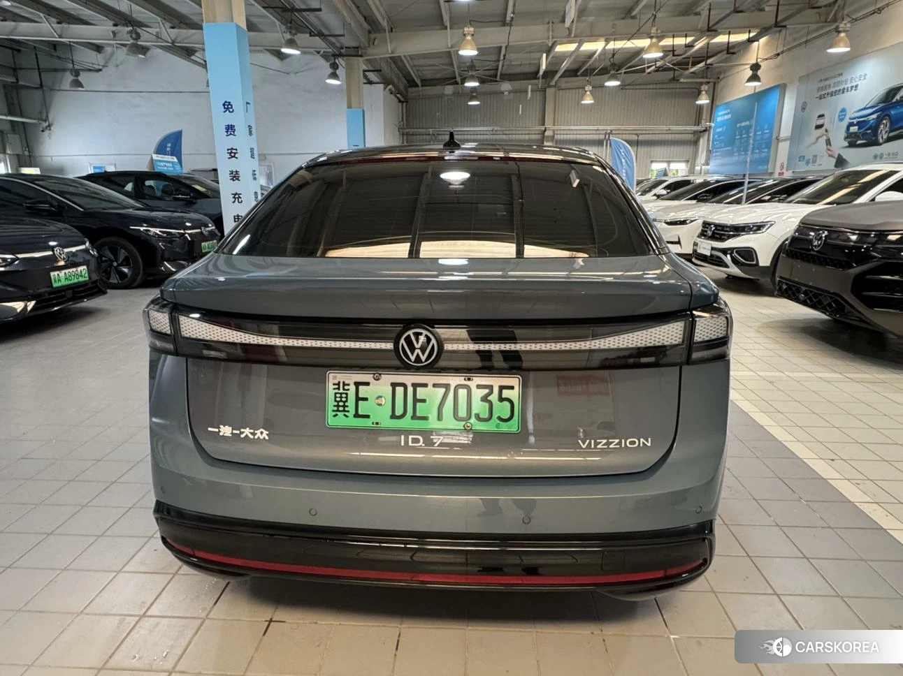 Volkswagen ID.7 VIZZION 2023 Темно-серый из Китая, фото 4