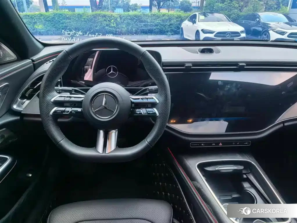 Mercedes-Benz E-Class 2024 Белый из Китая, фото 4