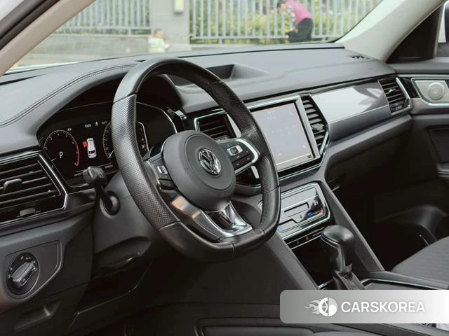 Volkswagen Tourang 2021 Белый из Китая, фото 4
