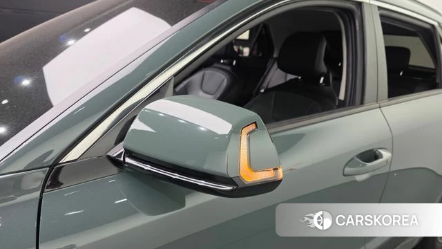 Kia Di Ol Nu Niro 2022 Темно-зеленый из Кореи, фото 4