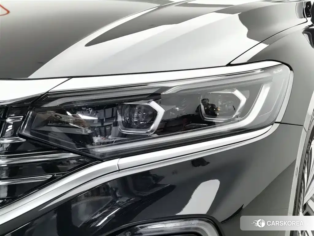 Volkswagen Passat 2024 Черный из Китая, фото 4