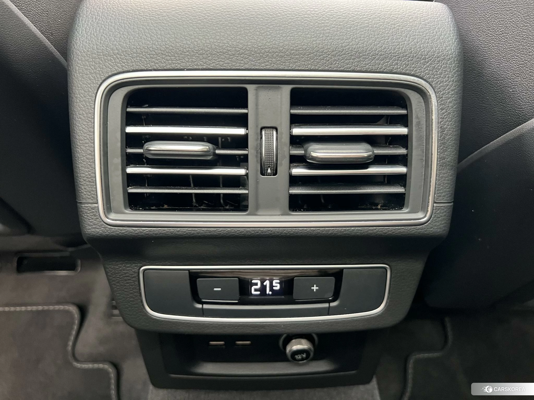Audi Q5L 2023 Черный из Китая, фото 4