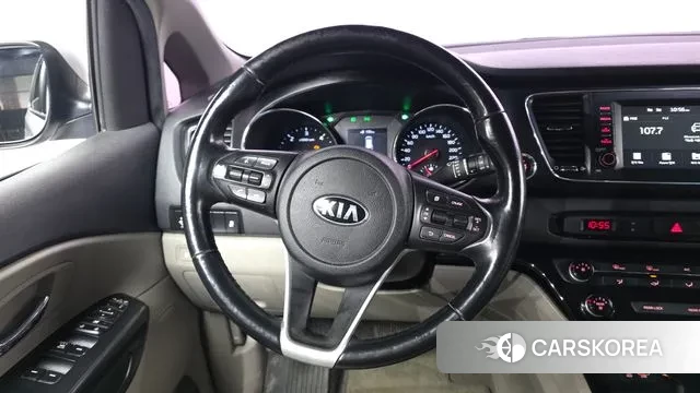 Kia The New Carnival 2018 Серебристо-серый из Кореи, фото 4