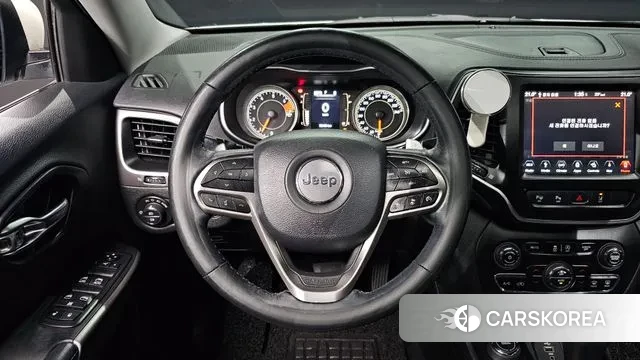 Jeep Cherokee (KL) 2018 Жемчужный цвет из Кореи, фото 4