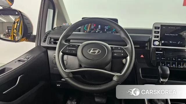 Hyundai Staria 2024 Желтый из Кореи, фото 4
