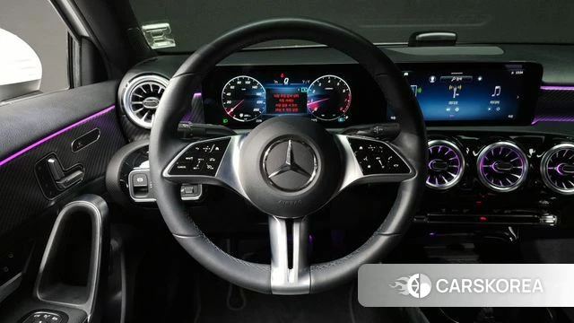 Mercedes-Benz A-Class W177 2024 Белый из Кореи, фото 4