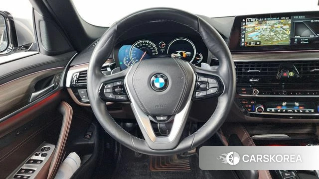 BMW 5 Series (G30) 2018 Серый из Кореи, фото 4