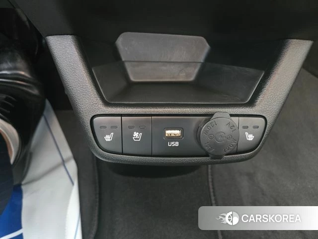 Kia The New Kia Ray 2023 Белый из Кореи, фото 4