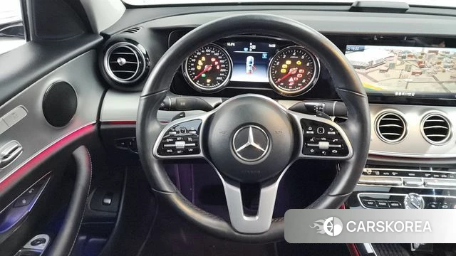 Mercedes-Benz E-Class W213 2018 Белый из Кореи, фото 4