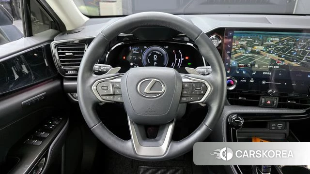 Lexus NX350h Second generation 2023 Черный из Кореи, фото 4