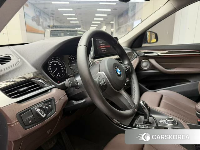 BMW X1 2021 Темно-серый из Китая, фото 4