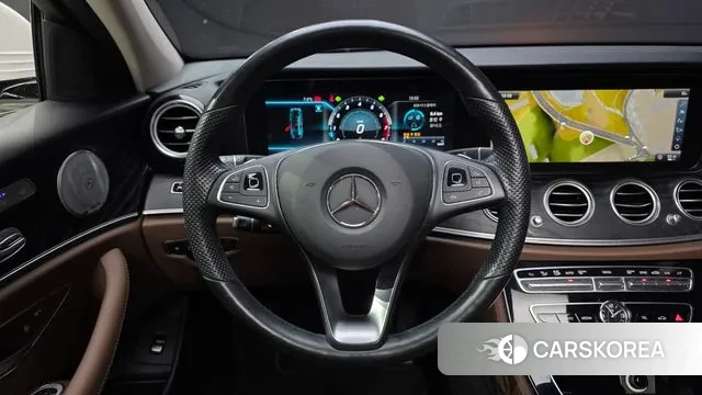 Mercedes-Benz E-Class W213 2018 Белый из Кореи, фото 4