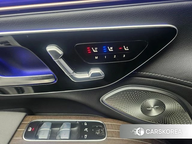 Mercedes-Benz EQS SUV X296 2024 Белый из Кореи, фото 4