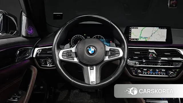 BMW 5 Series (G30) 2019 Белый из Кореи, фото 4