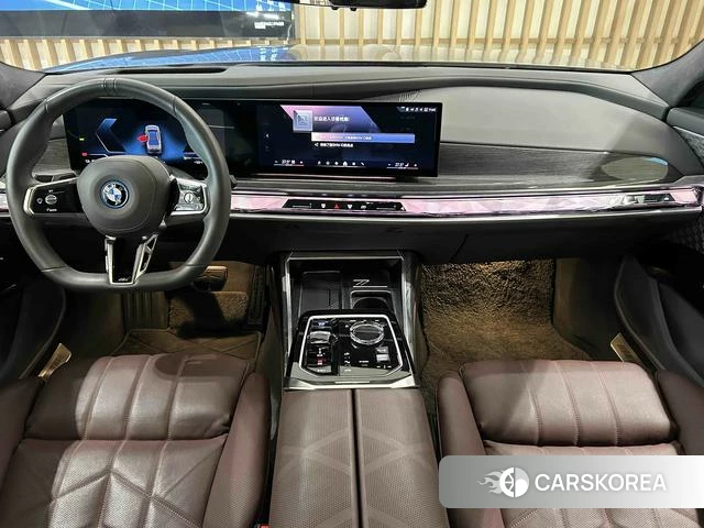 BMW i7 2024 Черный из Китая, фото 4