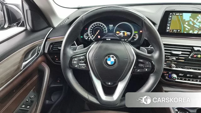 BMW 5 Series (G30) 2018 Черный из Кореи, фото 4