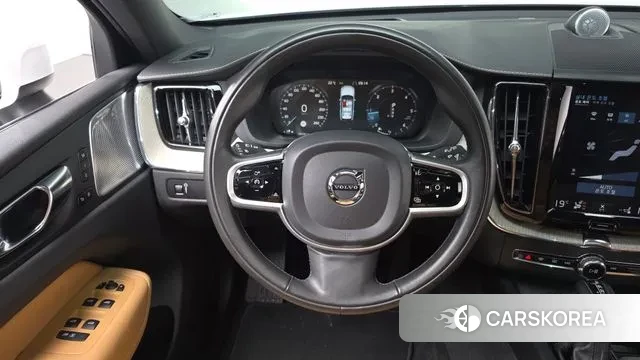 Volvo XC60 second Generation 2020 Белый из Кореи, фото 4