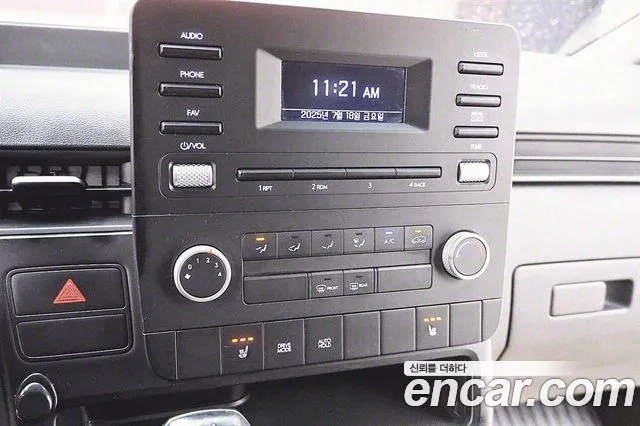 Hyundai Staria 2022 Серебристо-серый из Кореи, фото 4