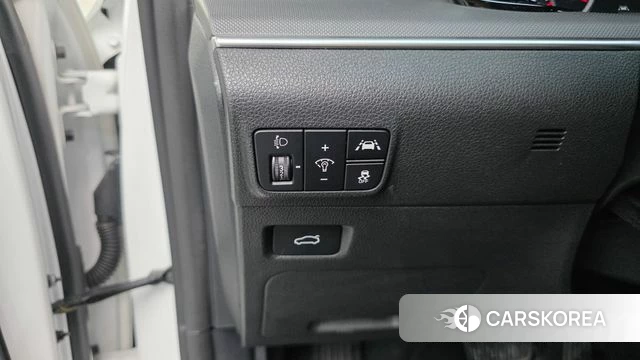 Kia K5 3rd generation 2023 Белый из Кореи, фото 4