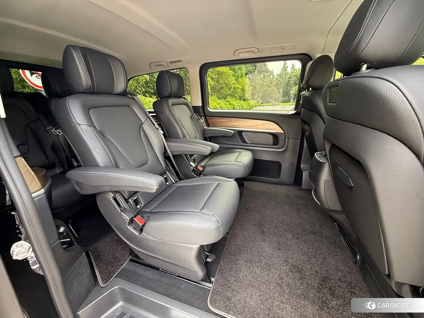 Mercedes-Benz V-Class 2025 Черный из Китая, фото 4