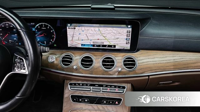 Mercedes-Benz E-Class W213 2020 Белый из Кореи, фото 4