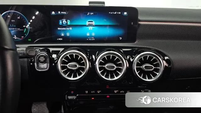 Mercedes-Benz A-Class W177 2021 Белый из Кореи, фото 4