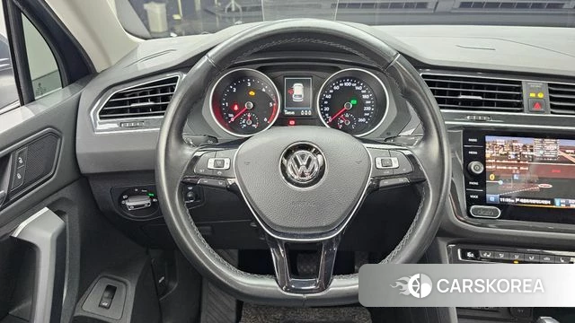 Volkswagen Tiguan second Generation 2020 Серый из Кореи, фото 4