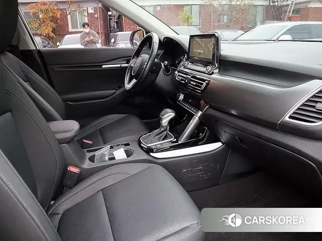 Kia Seltos 2022 Белый из Кореи, фото 4