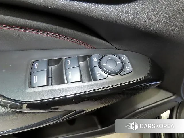 Chevrolet (GM Daewoo) Trax Crossover 2024 Черный из Кореи, фото 4