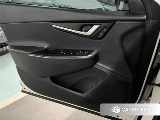 Kia EV6 2021 Белый из Кореи, фото 4