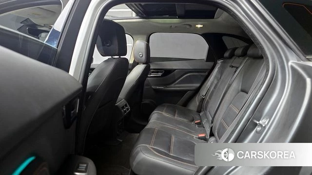 Jaguar F-PACE 2019 Черный из Кореи, фото 4