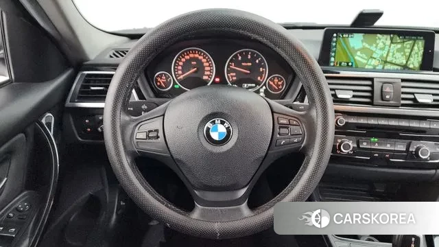 BMW 3 Series (F30) 2018 Белый из Кореи, фото 4