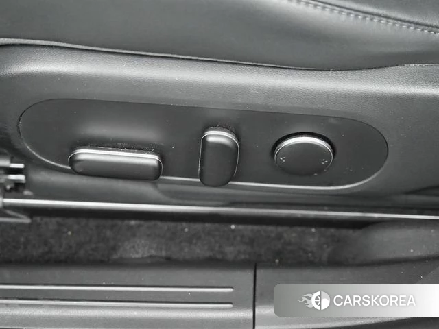 Hyundai Ionic 5 2021 Серебристо-серый из Кореи, фото 4