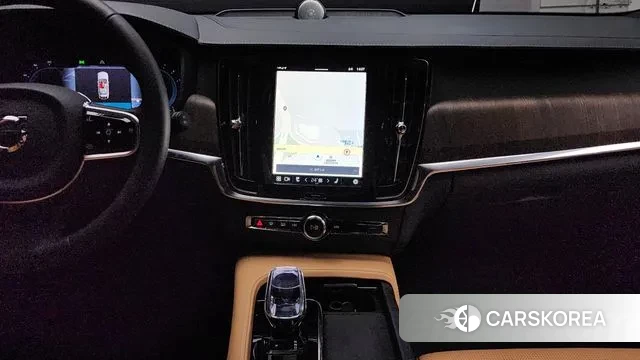 Volvo V90 Cross-Country 2024 Черный из Кореи, фото 4