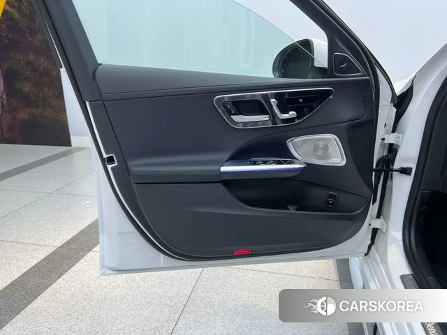 Mercedes-Benz Class C 2026 Белый из Китая, фото 4