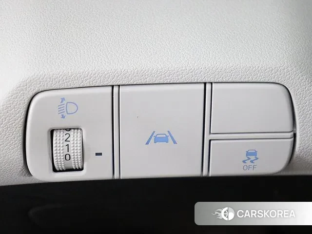 Hyundai Avante (CN7) 2020 Серебристо-серый из Кореи, фото 4