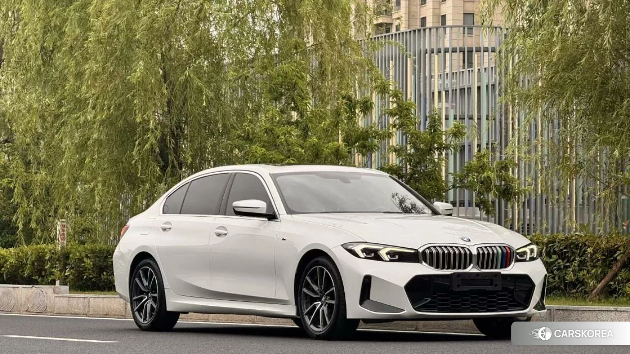 BMW 3 series 2022 Белый из Китая, фото 4