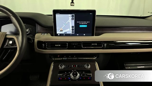 Lincoln Aviator 2nd generation 2023 Белый из Кореи, фото 4