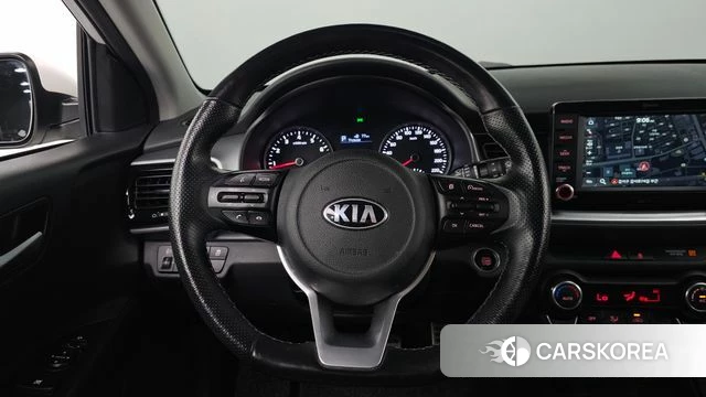 Kia Stonic 2020 Белый из Кореи, фото 4