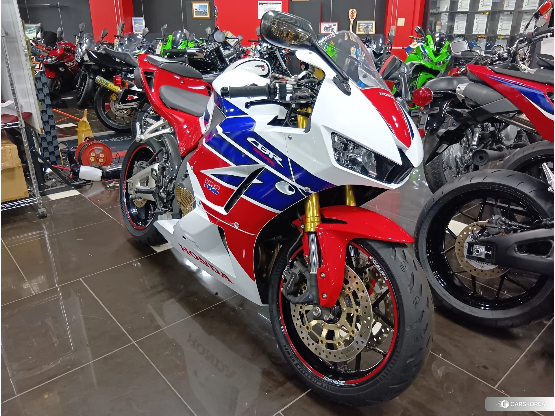 Проданный Honda CBR600RR id 3947845 из Японии