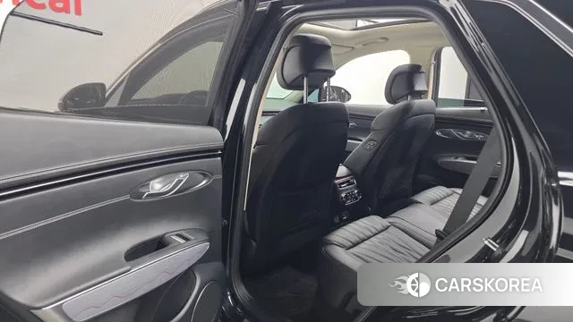 Genesis GV70 2023 Черный из Кореи, фото 4