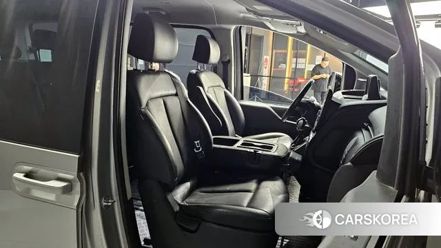 Hyundai Staria 2021 Серебряный из Кореи, фото 4