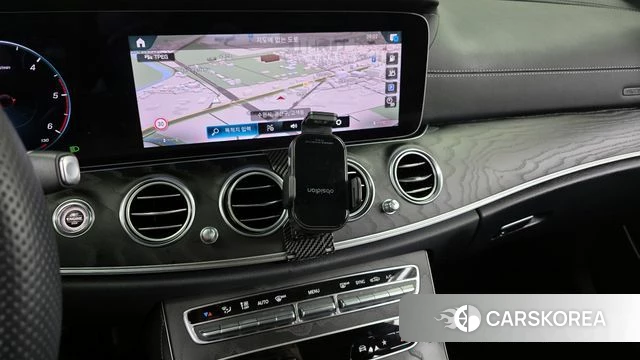 Mercedes-Benz E-Class W213 2022 Белый из Кореи, фото 4