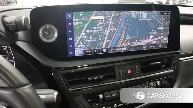 Lexus ES300h 7th generation 2024 Белый из Кореи, фото 4